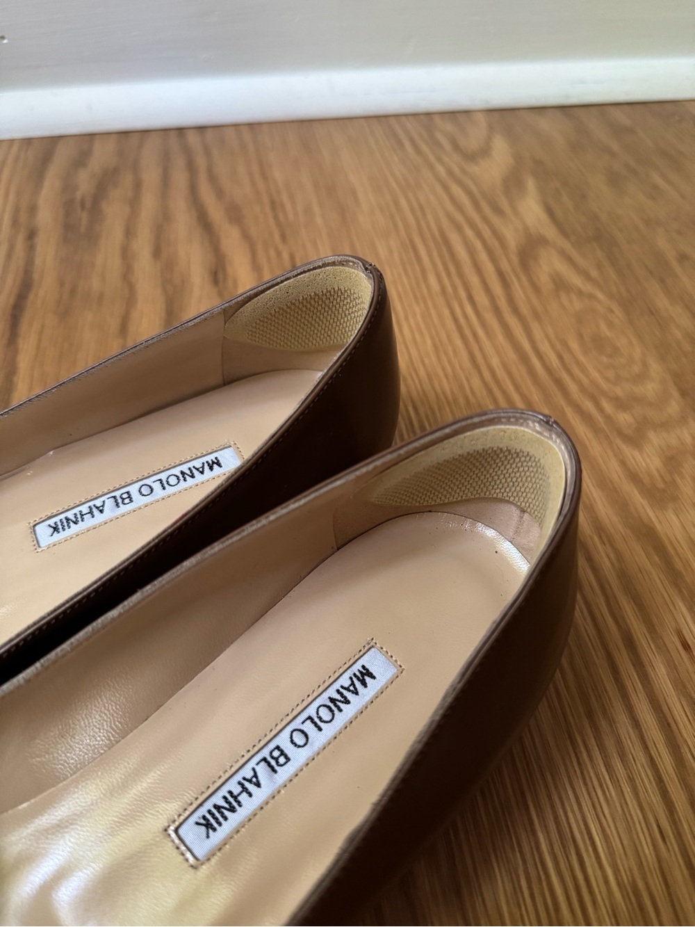 NWT Manolo Blahnik BB 10 Leather Point-Toe Brown Leather Ballet Flats, 39.5/9.5 - Picture 9 of 13